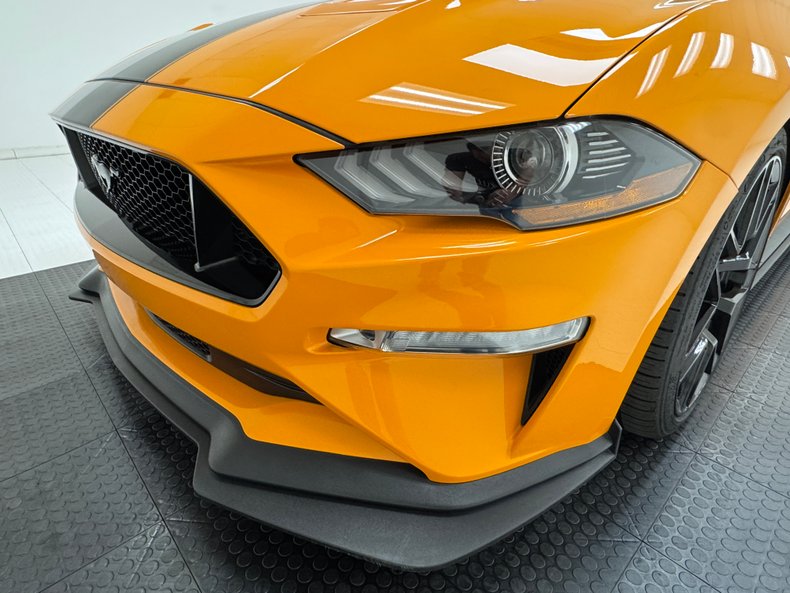 2019 Ford Mustang 10
