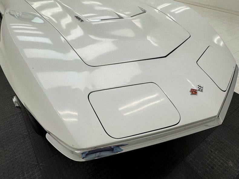1969 Chevrolet Corvette 35