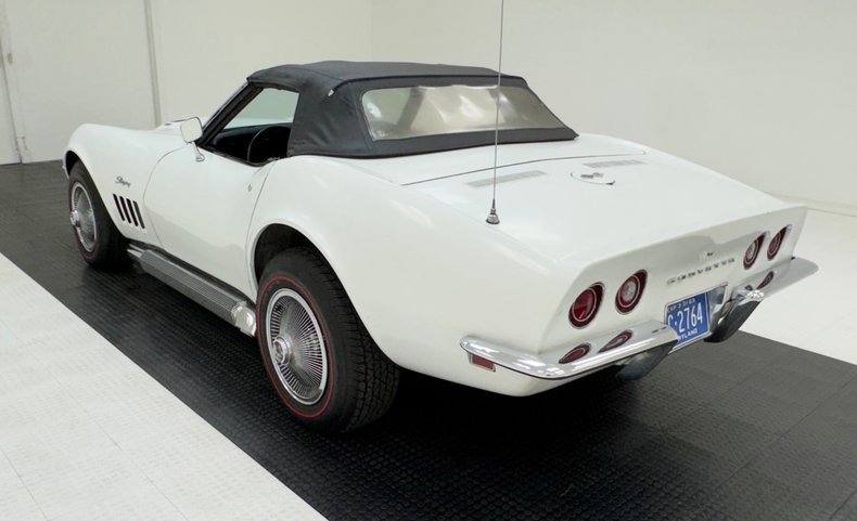 1969 Chevrolet Corvette 8