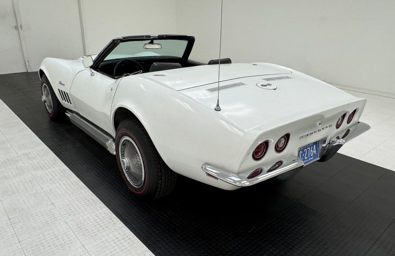 1969 Chevrolet Corvette 9