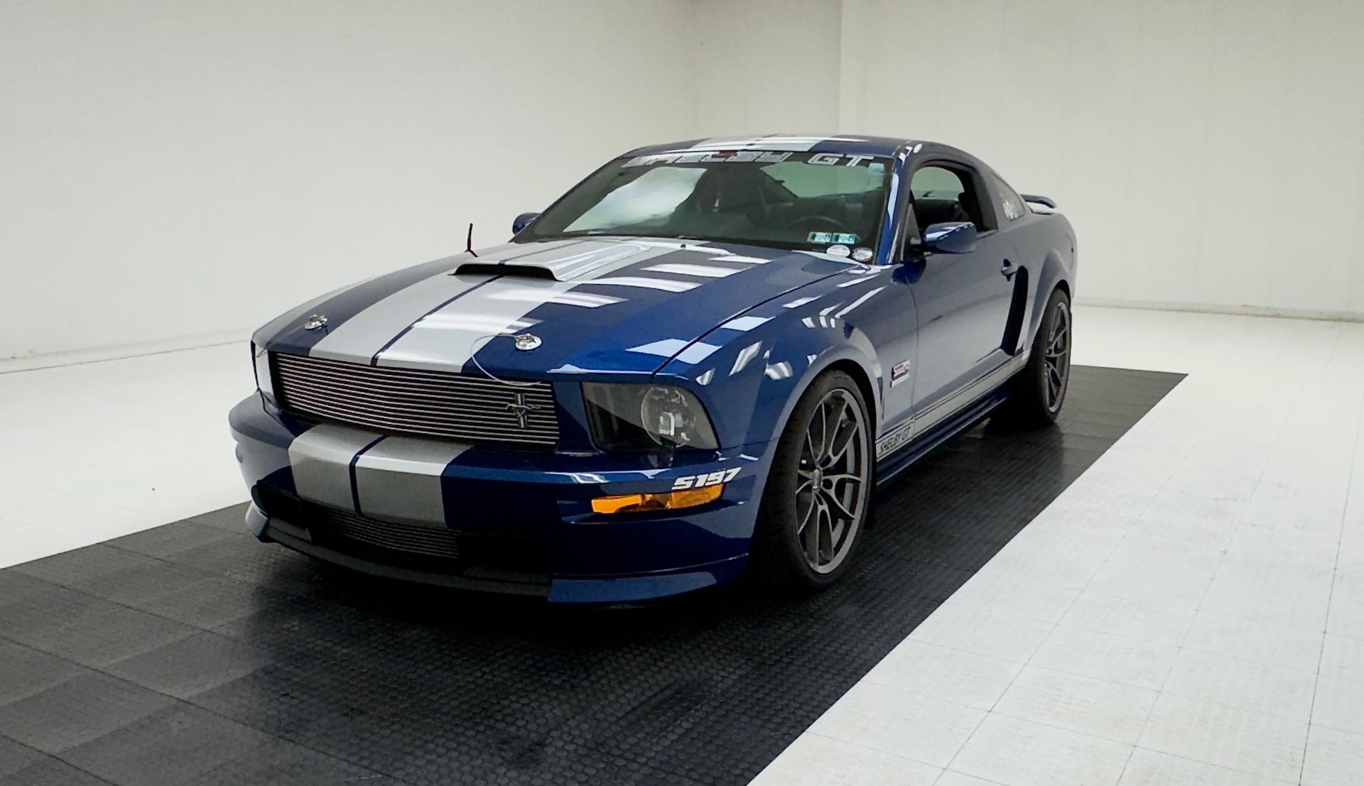 2008 Ford Mustang