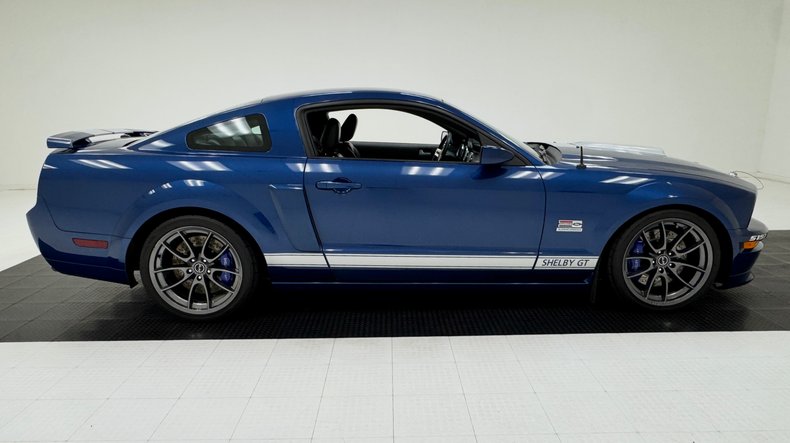 2008 Ford Mustang 6