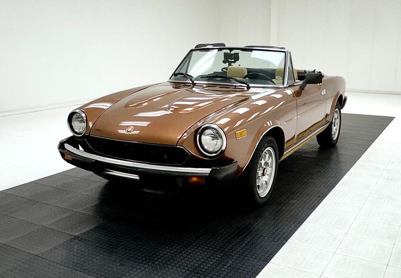1981 Fiat Spider 2000 2
