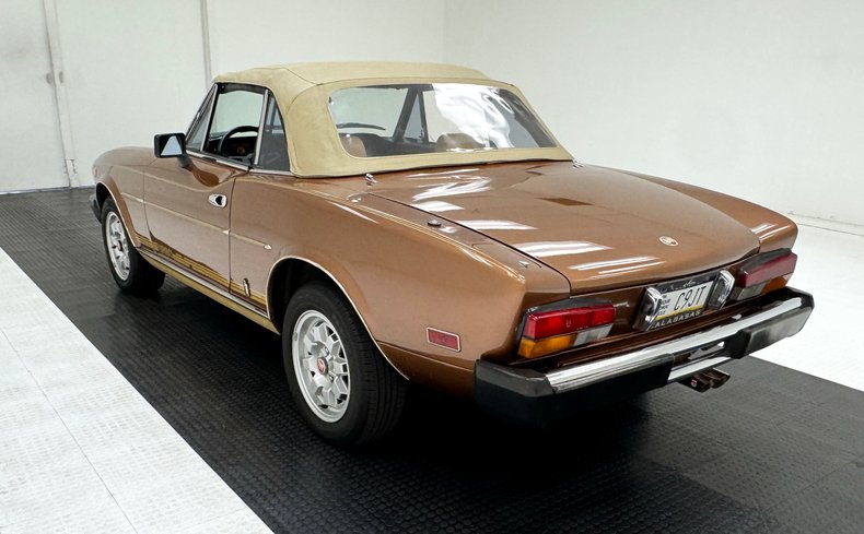 1981 Fiat Spider 2000 5