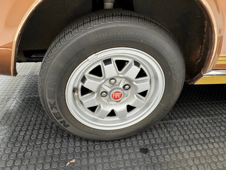 1981 Fiat Spider 2000 26