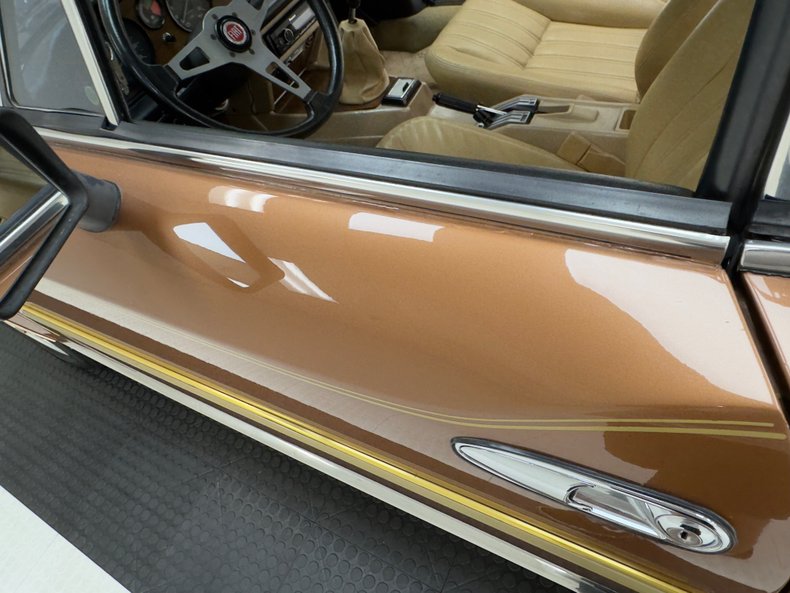 1981 Fiat Spider 2000 33