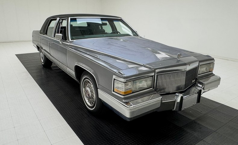 1991 Cadillac Brougham 7
