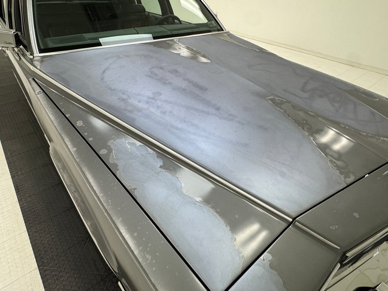 1991 Cadillac Brougham 22