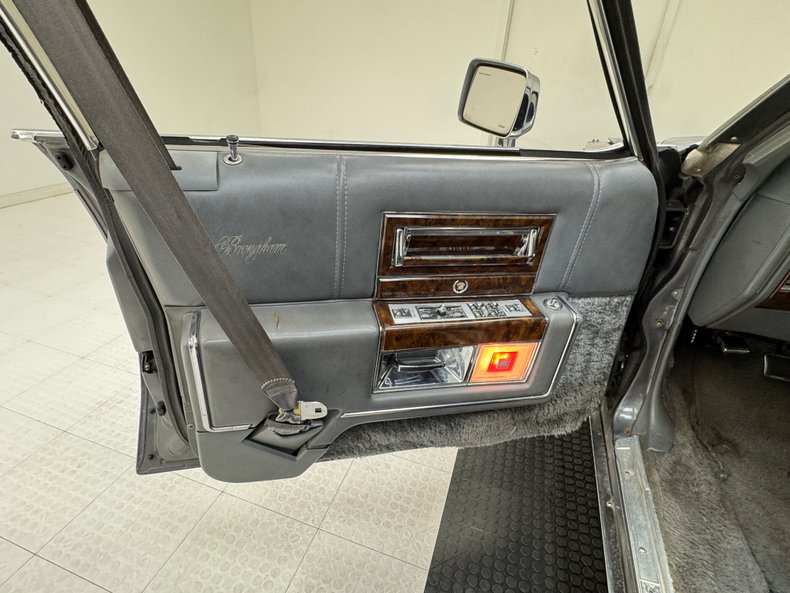 1991 Cadillac Brougham 78
