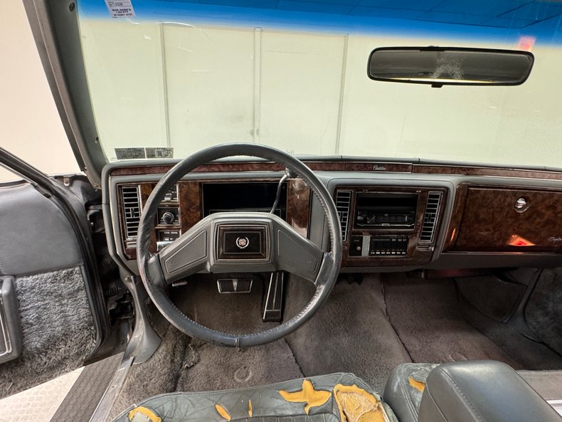 1991 Cadillac Brougham 91