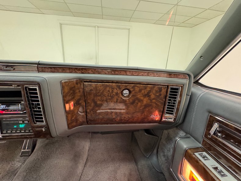 1991 Cadillac Brougham 95