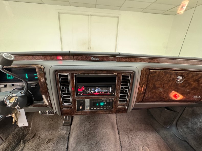 1991 Cadillac Brougham 94