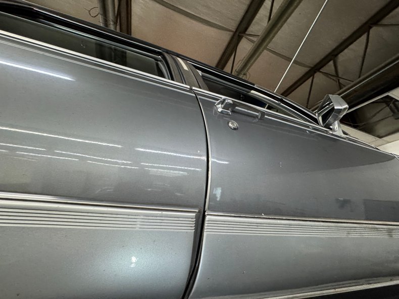 1991 Cadillac Brougham 59