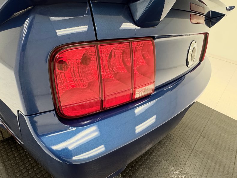 2008 Ford Mustang 32