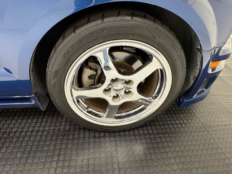 2008 Ford Mustang 37