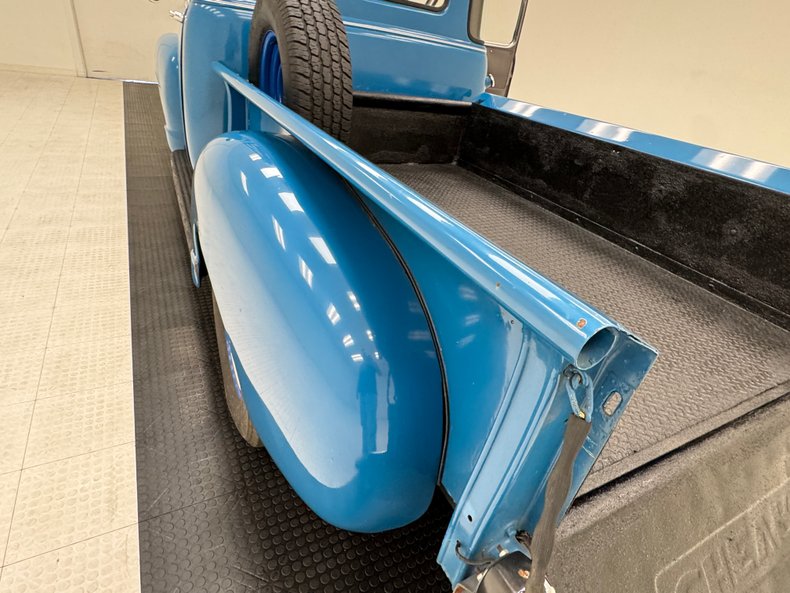 1953 Chevrolet 3100 44
