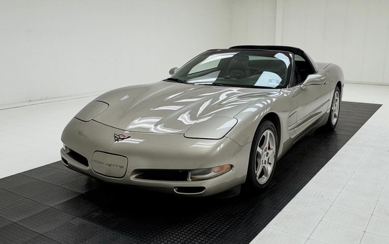 2000 Chevrolet Corvette 2