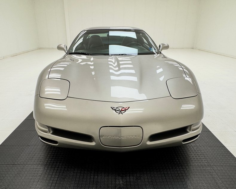2000 Chevrolet Corvette 11