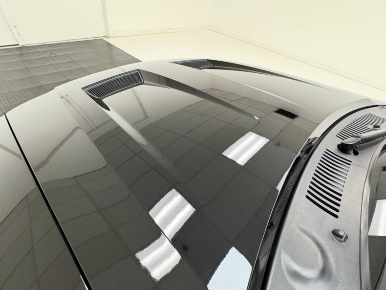 2004 Ford Mustang 17
