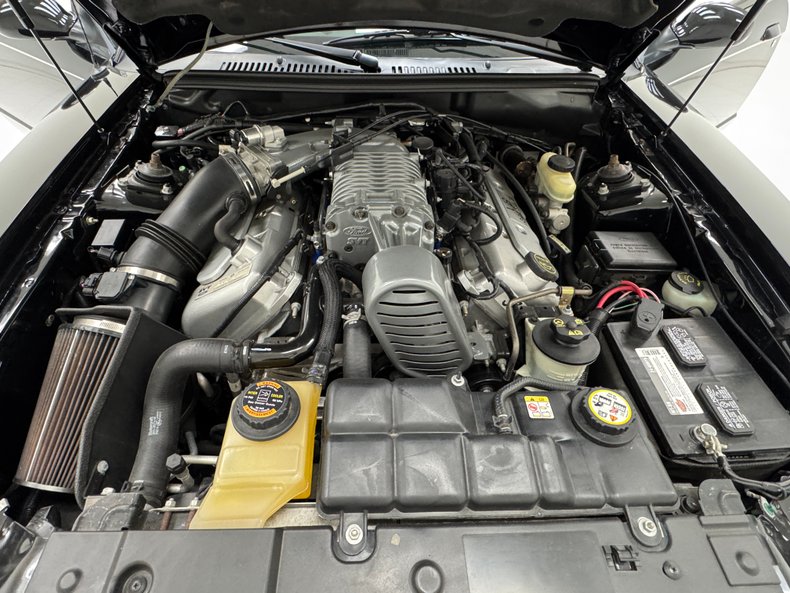 2004 Ford Mustang 75