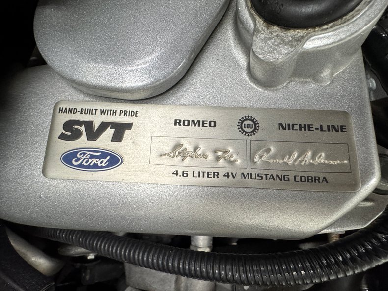 2004 Ford Mustang 74