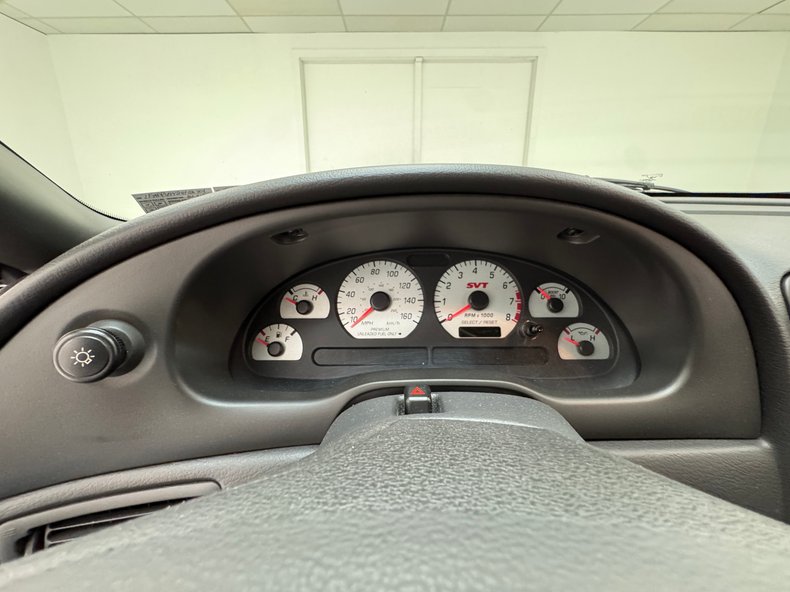 2004 Ford Mustang 93