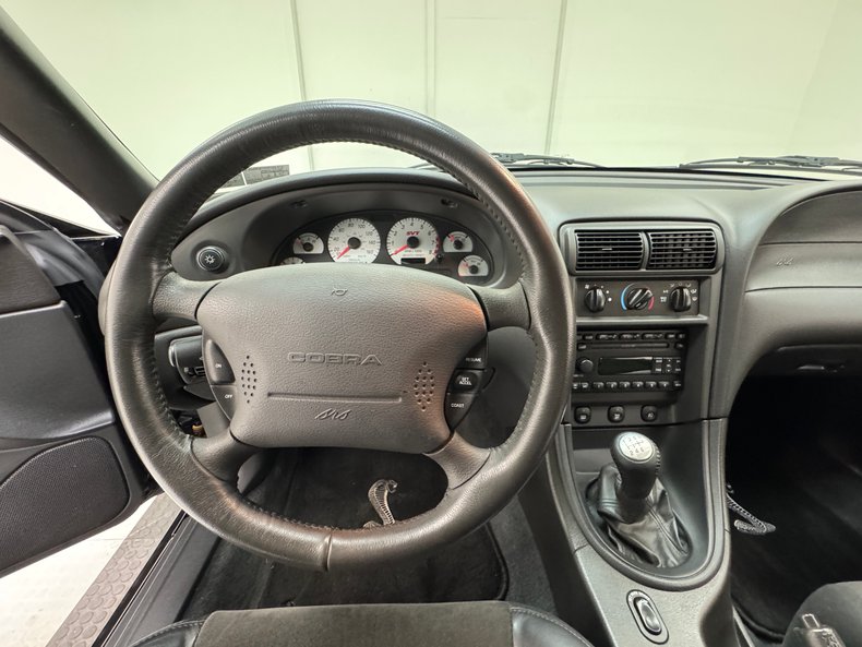 2004 Ford Mustang 92