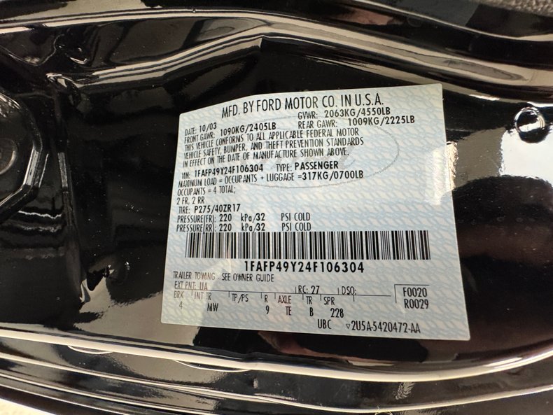 2004 Ford Mustang 129