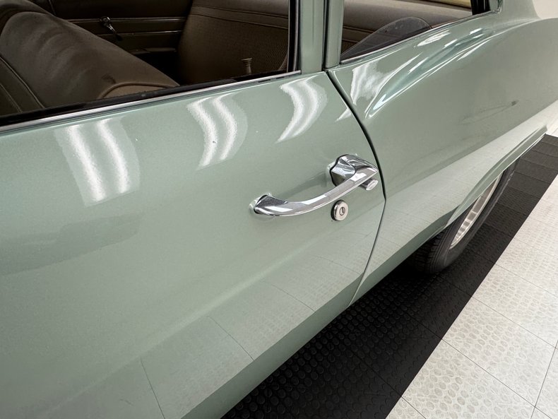 1966 Chevrolet Biscayne 16