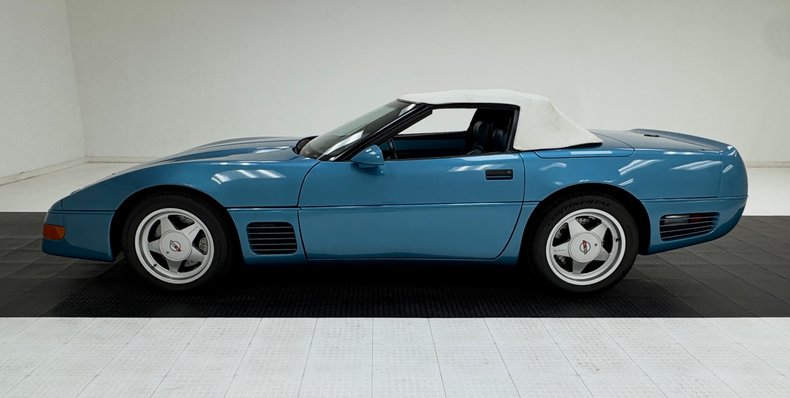 1989 Chevrolet Corvette 3