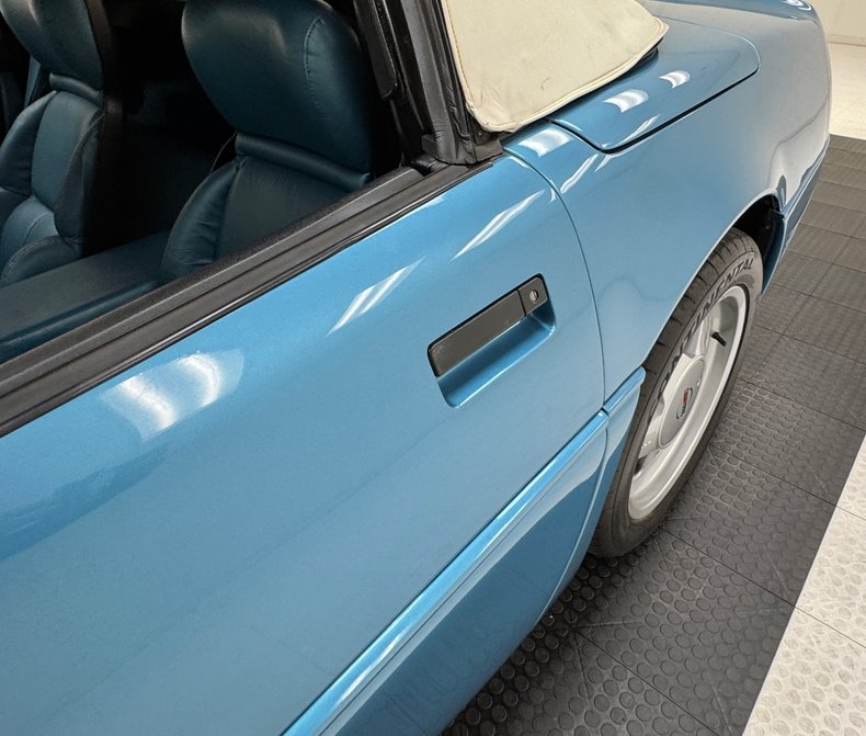 1989 Chevrolet Corvette 20