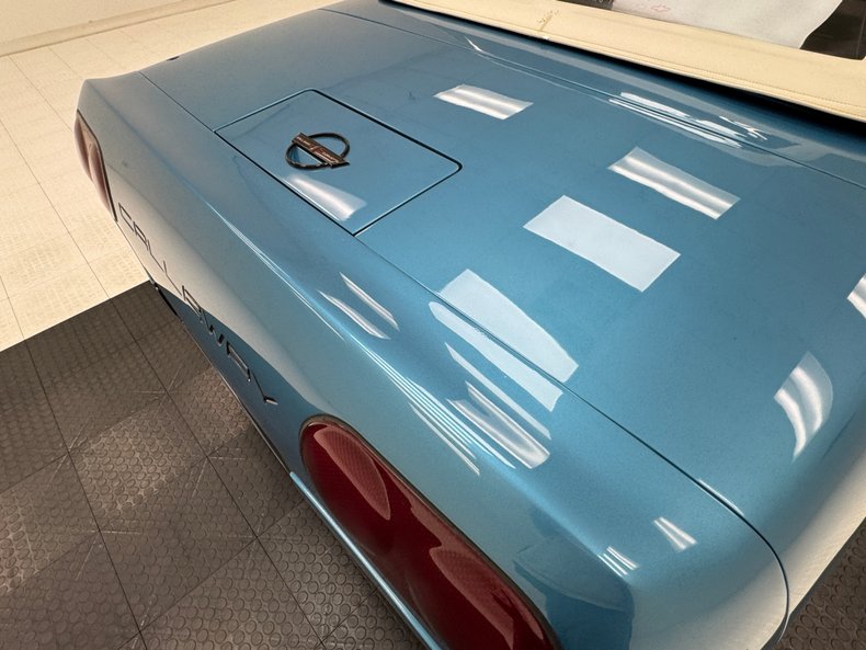1989 Chevrolet Corvette 32