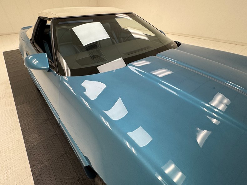 1989 Chevrolet Corvette 29