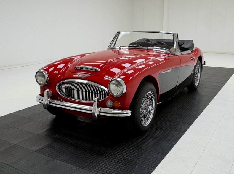 1967 Austin-Healey 3000 2