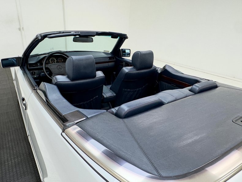 1994 Mercedes-Benz E320 21
