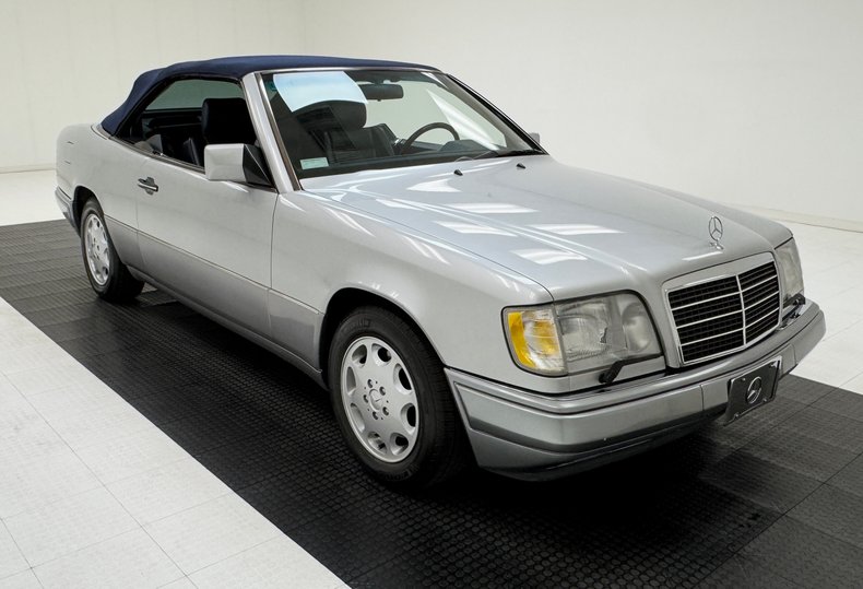 1994 Mercedes-Benz E320 10