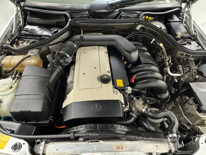 1994 Mercedes-Benz E320 53