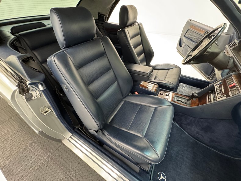 1994 Mercedes-Benz E320 64