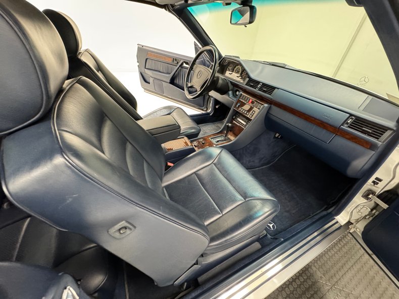 1994 Mercedes-Benz E320 65