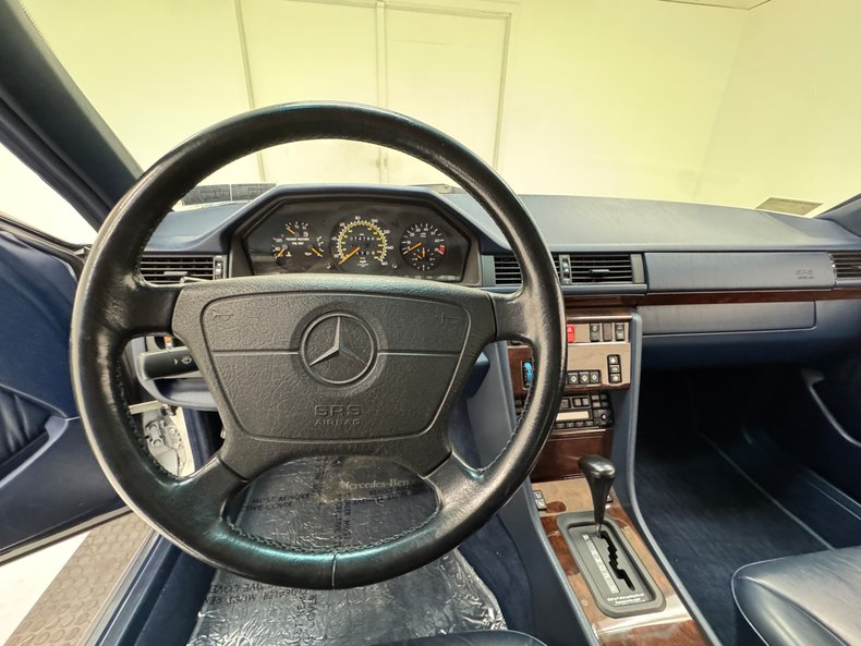 1994 Mercedes-Benz E320 67
