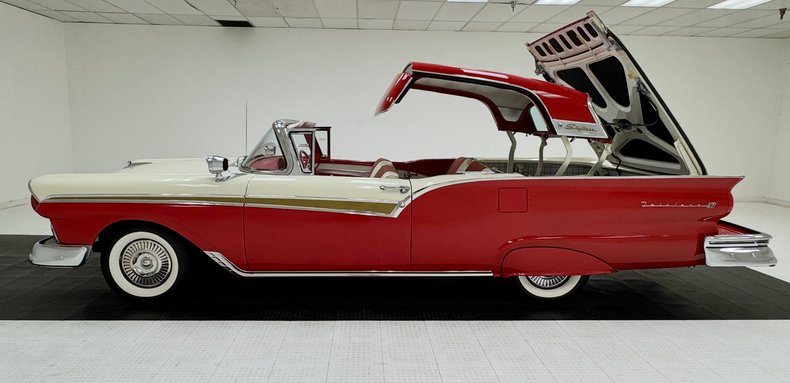 1957 Ford Fairlane 500 5