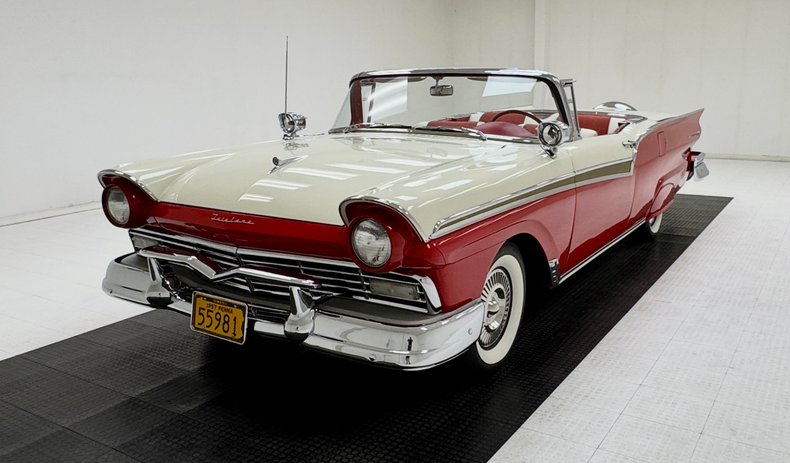 1957 Ford Fairlane 500 3