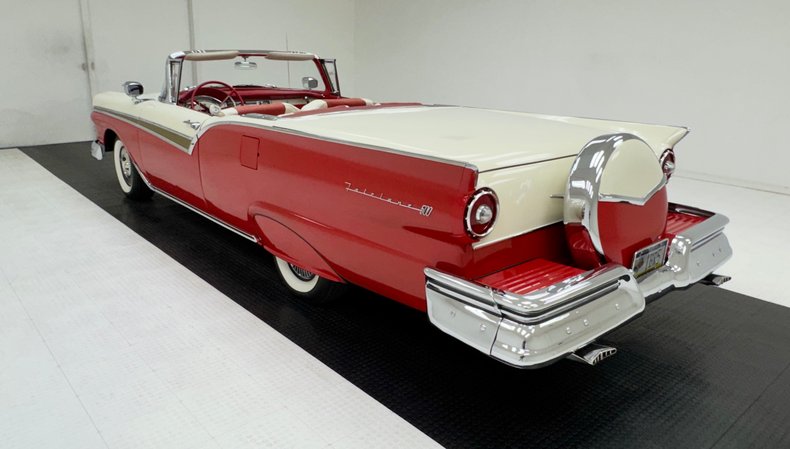 1957 Ford Fairlane 500 9