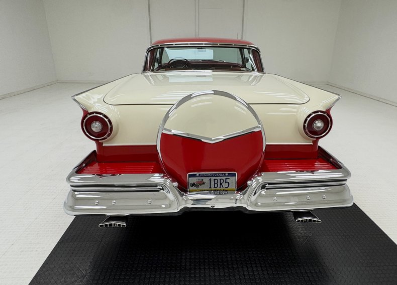 1957 Ford Fairlane 500 10
