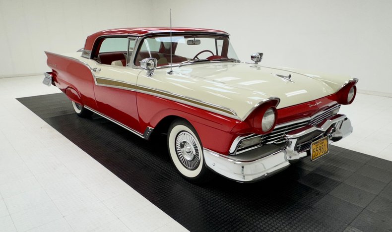 1957 Ford Fairlane 500 13