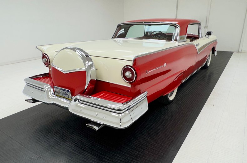 1957 Ford Fairlane 500 11