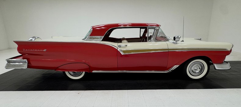 1957 Ford Fairlane 500 12