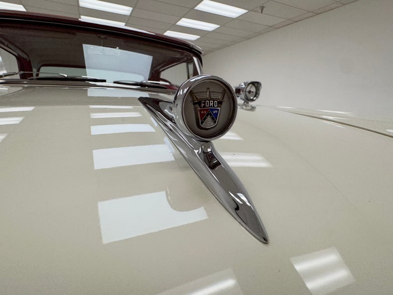 1957 Ford Fairlane 500 16
