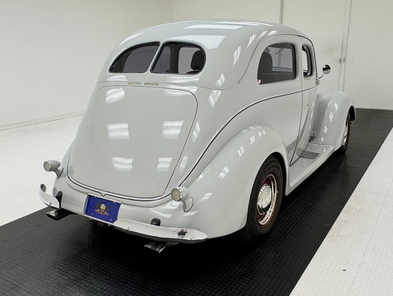 1937 Ford 85 Deluxe 5