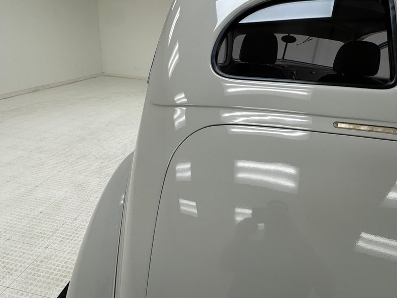 1937 Ford 85 Deluxe 21